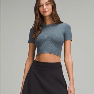 Lululemon Hold Tight Straight-Hem
Cropped T-Shirt